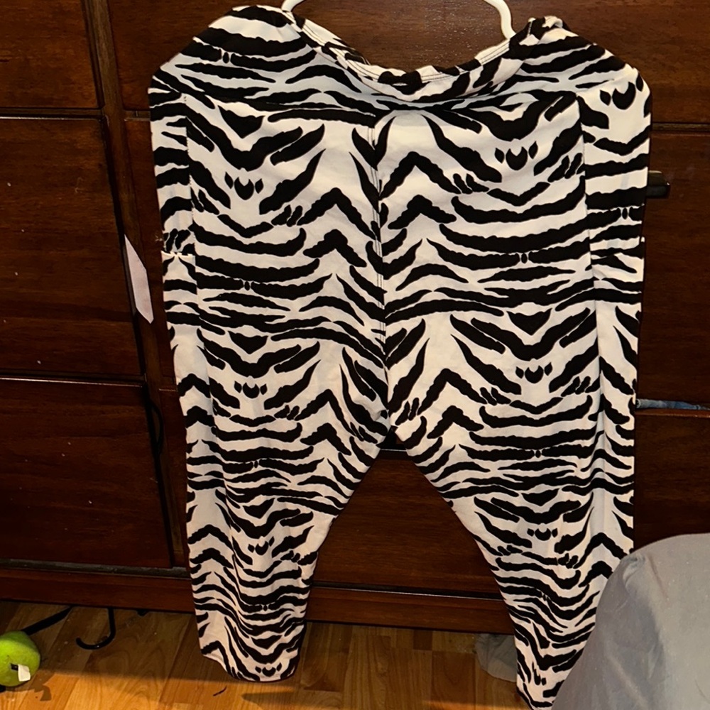 Zebra Print work out leggings with pockets